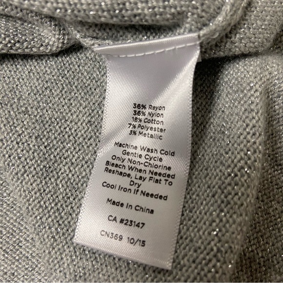 Talbots Women’s Sweater Pullover Boat Neck Metallic Silver Medium - Picture 9 of 10
